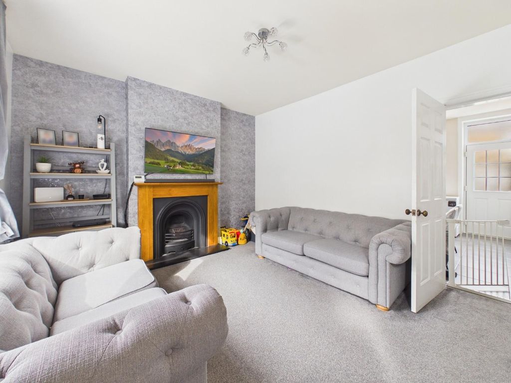 Property photo 3 of 12 Cam04899G0-Pr0311-Still005.Jpg