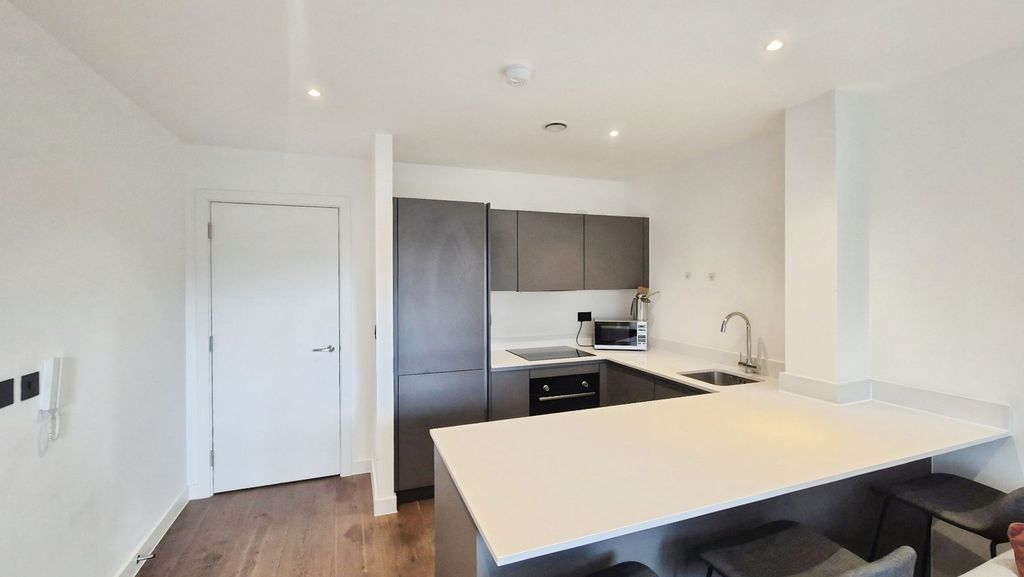 Property photo 3 of 15 Picture No. 33