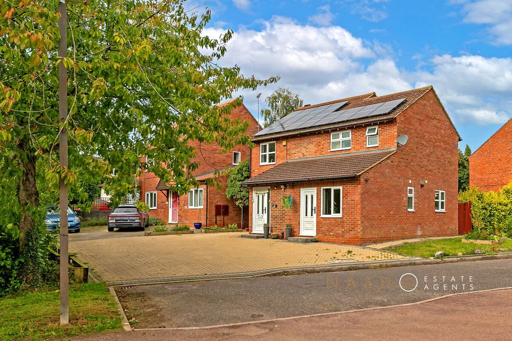 Property photo 1 of 26