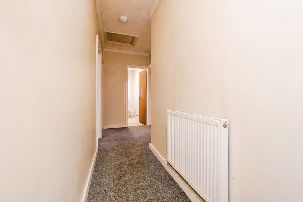 Property photo 3 of 19 Pbox-Img.Jpg