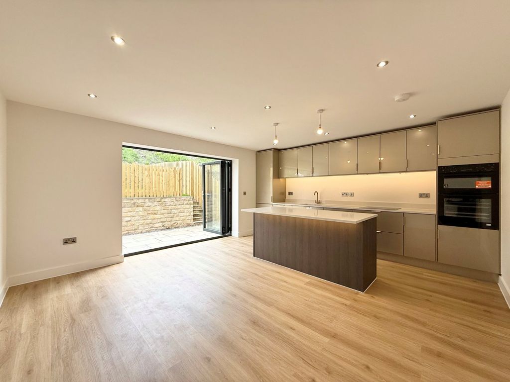 Property photo 2 of 21 Picture No. 02