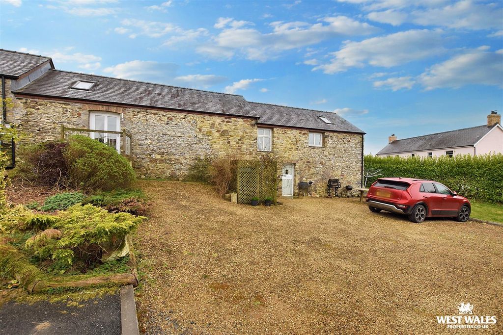 Property photo 1 of 21 18_Blurred.Jpg