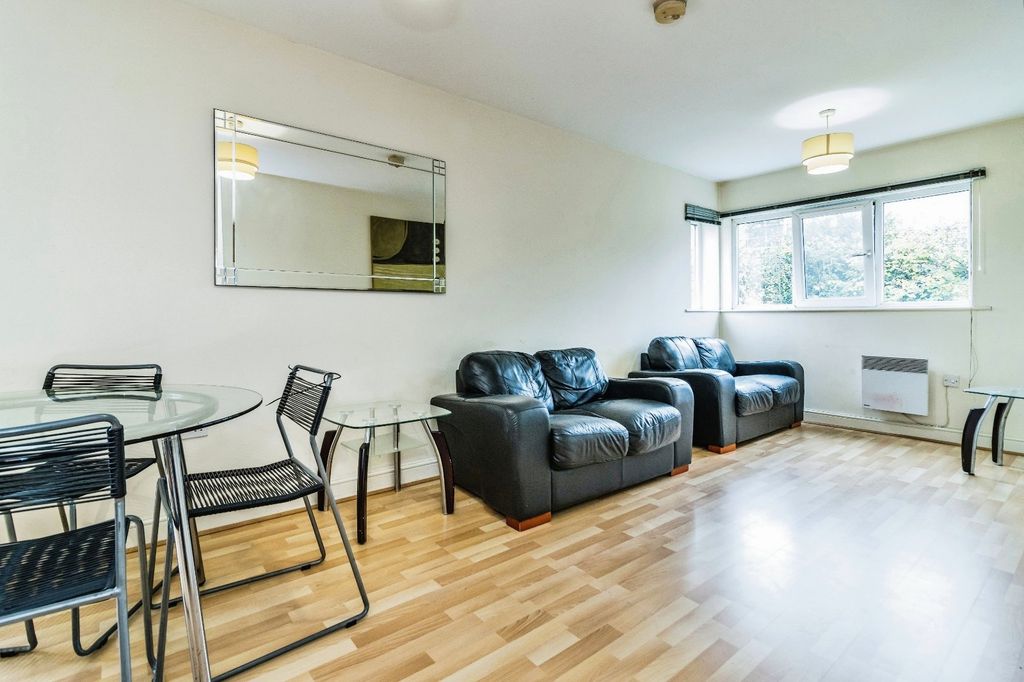 Property photo 2 of 11 Picture No. 05