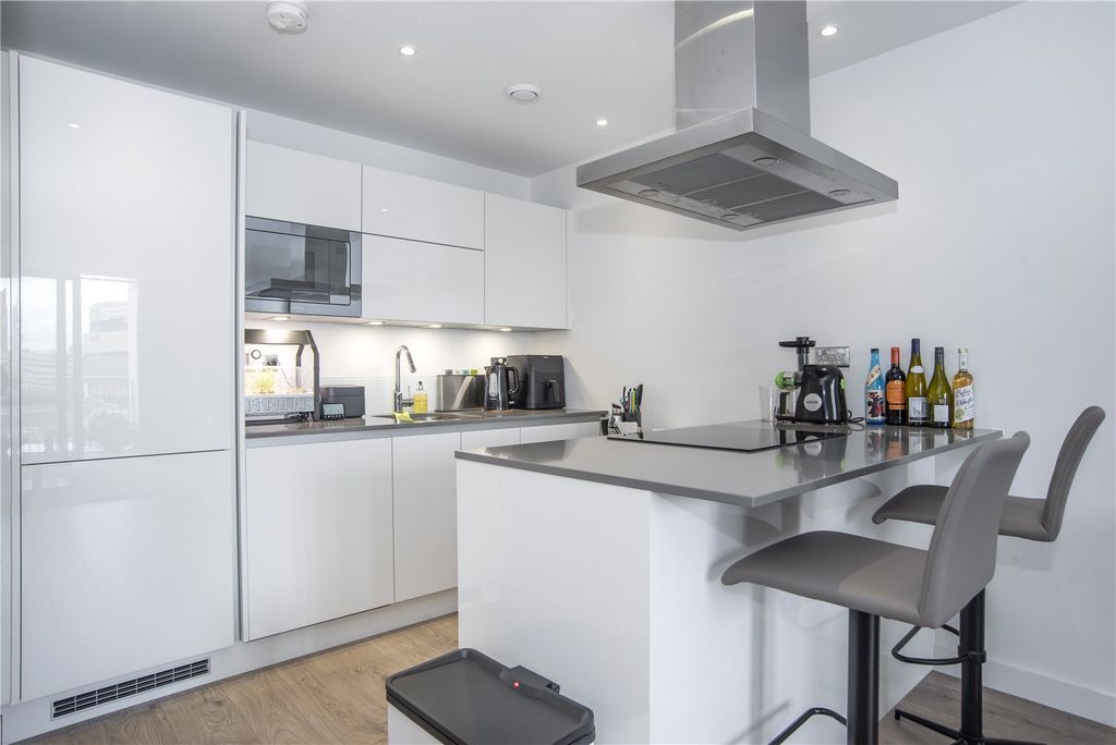 Property photo 2 of 12 Kitchen