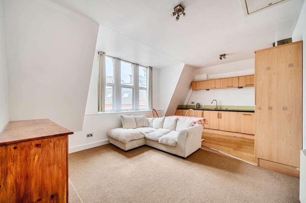 Property photo 3 of 20 Reception Room