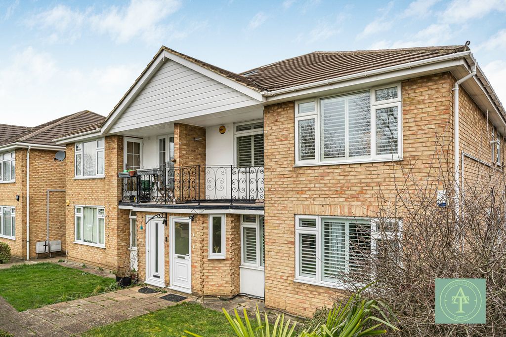 Property photo 1 of 23 Two Bedroom Maisonette