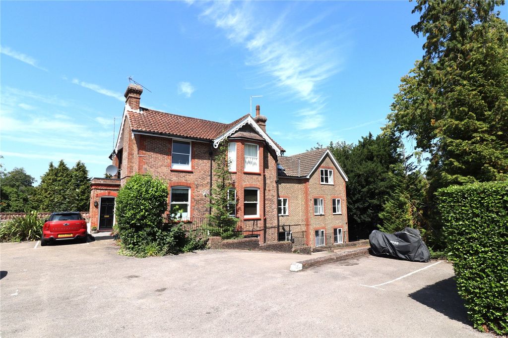 Property photo 1 of 13 Front