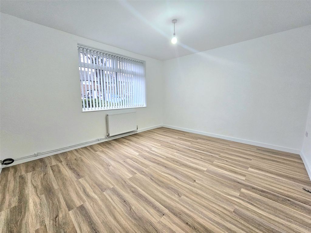 Property photo 3 of 10 Picture No. 03