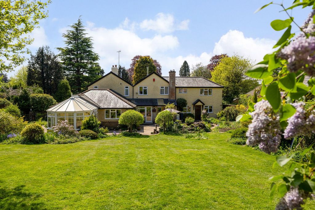Property photo 1 of 32