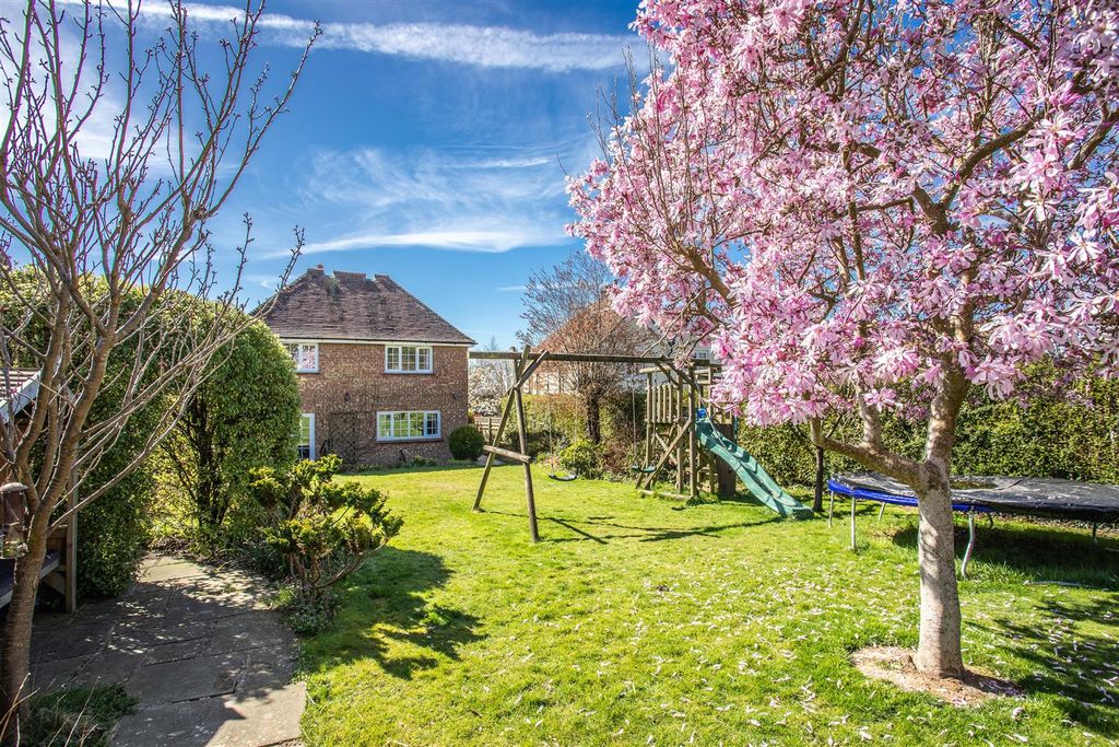 Property photo 1 of 22