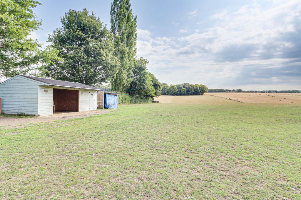 Property photo 2 of 9 Timber Storage Barn