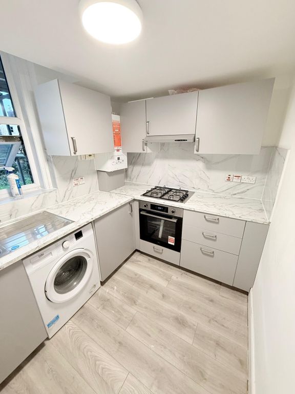 Property photo 2 of 14 Gallery