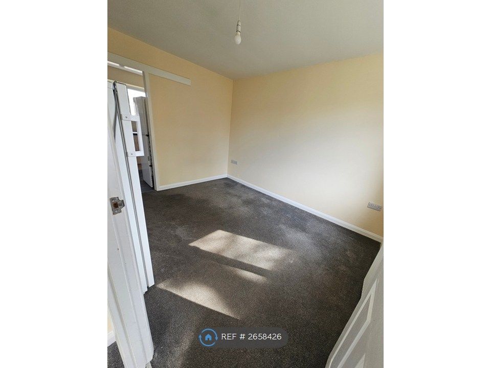 Property photo 2 of 10 Lounge