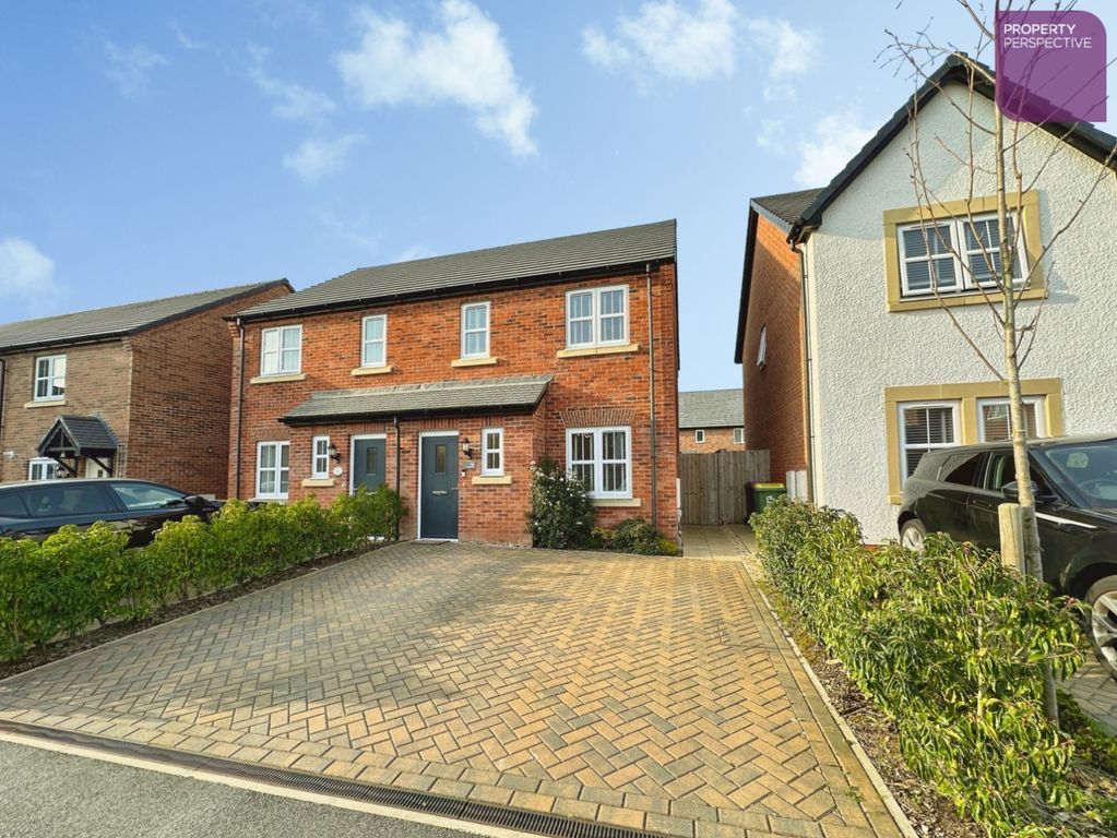 Property photo 1 of 16 External