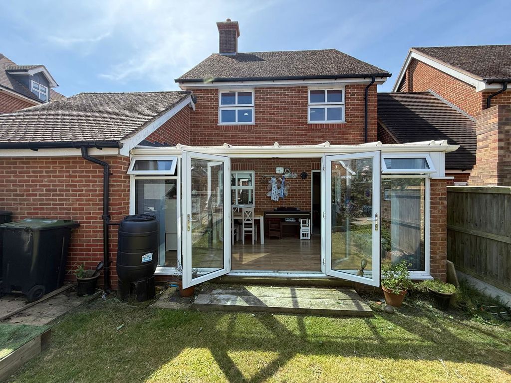 Property photo 2 of 18