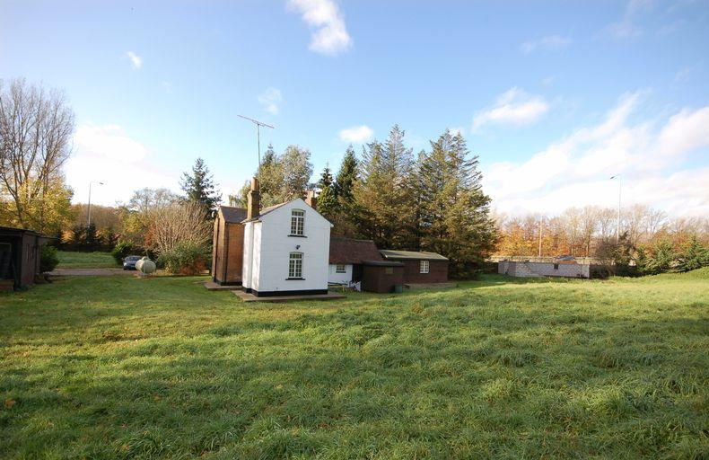 Property photo 2 of 10