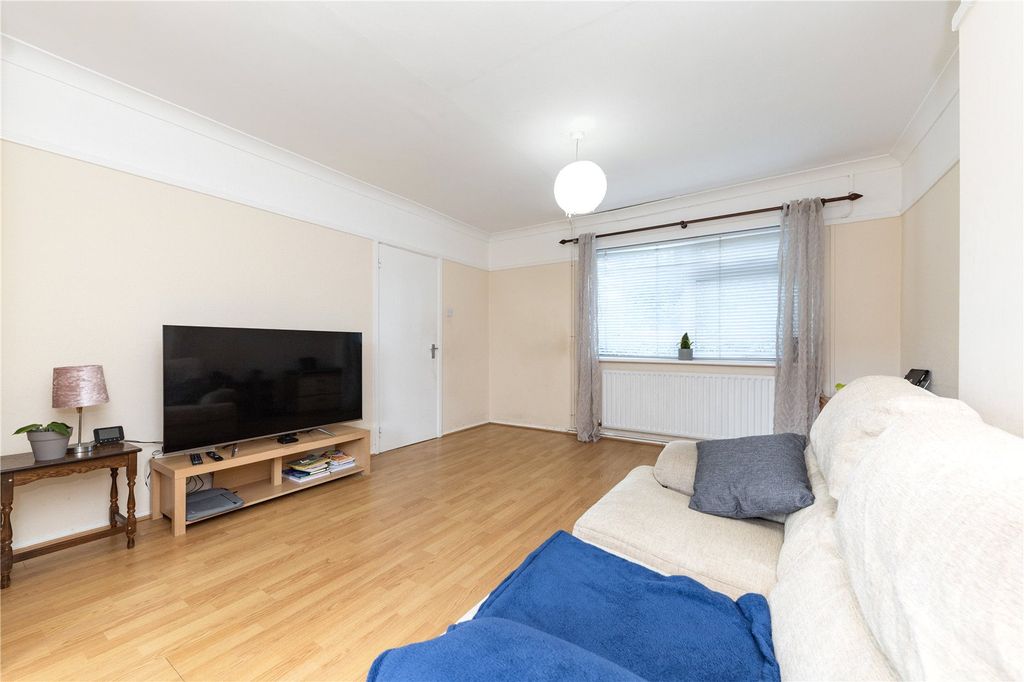 Property photo 3 of 11 Picture No. 06