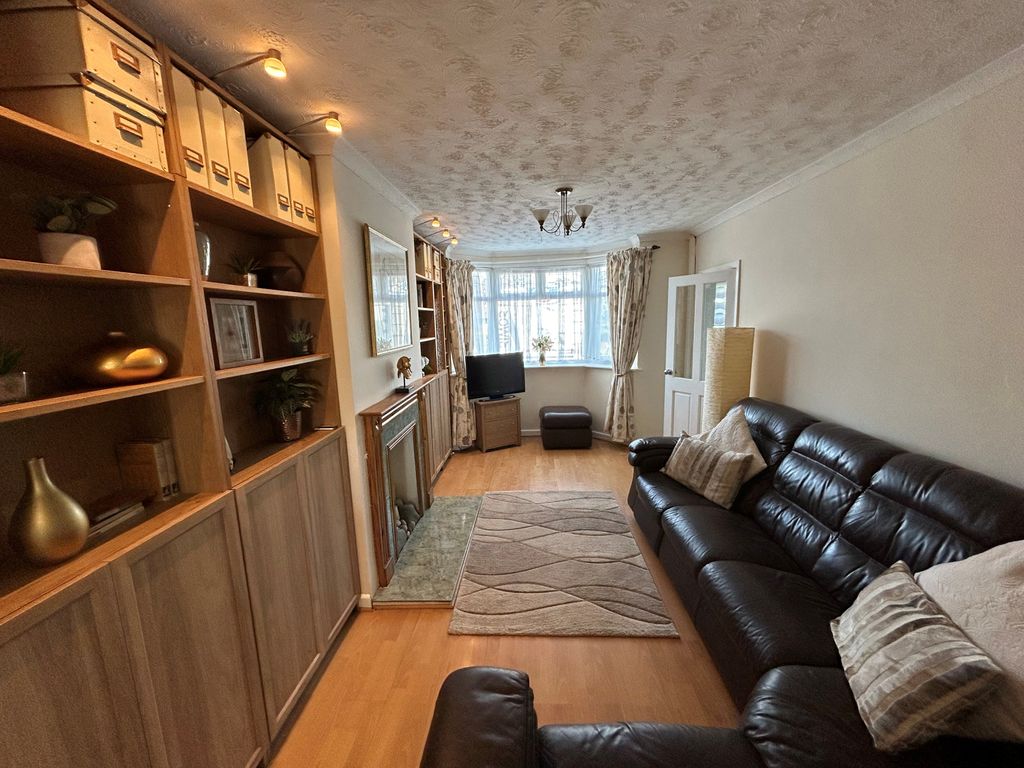 Property photo 3 of 16