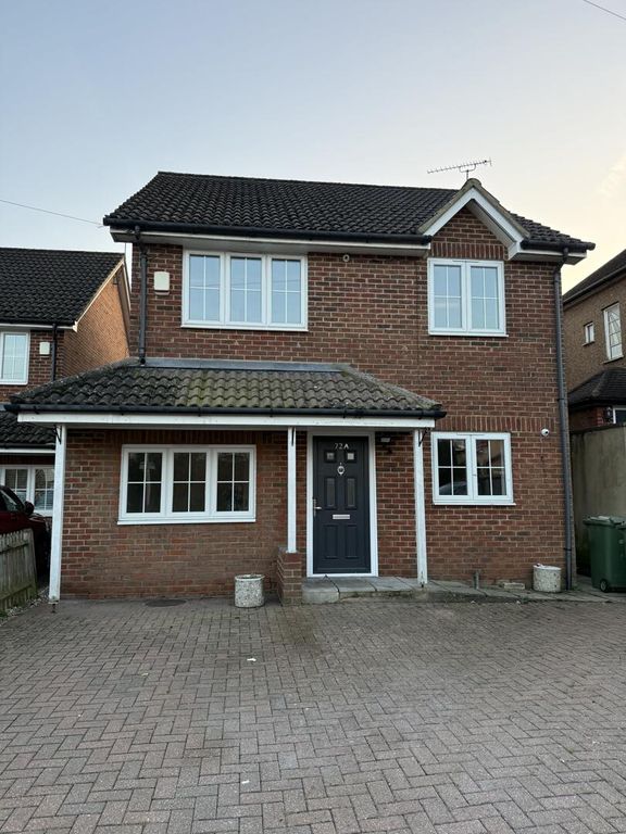 Property photo 1 of 6 Front (Exterior)