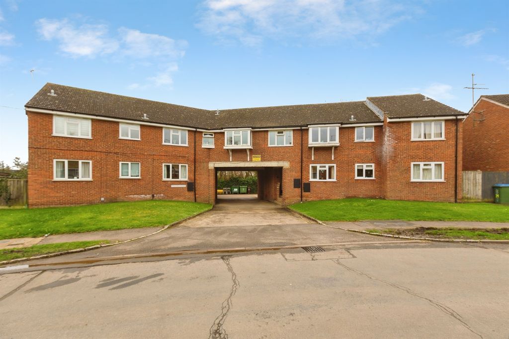 Property photo 1 of 9