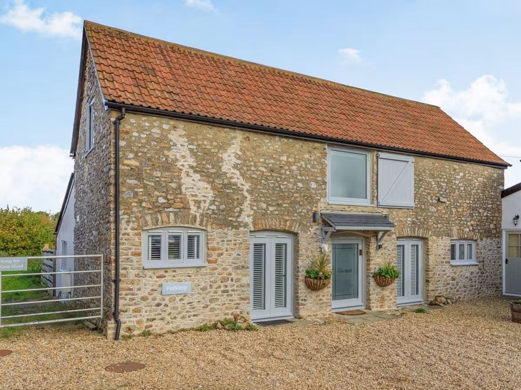 Property photo 1 of 34