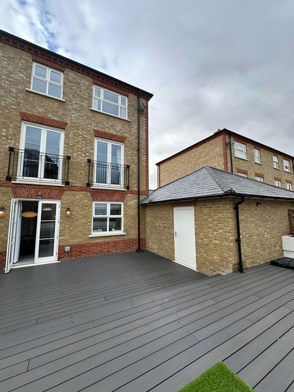 Property photo 2 of 15