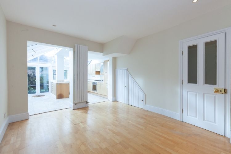 Property photo 2 of 8 246678