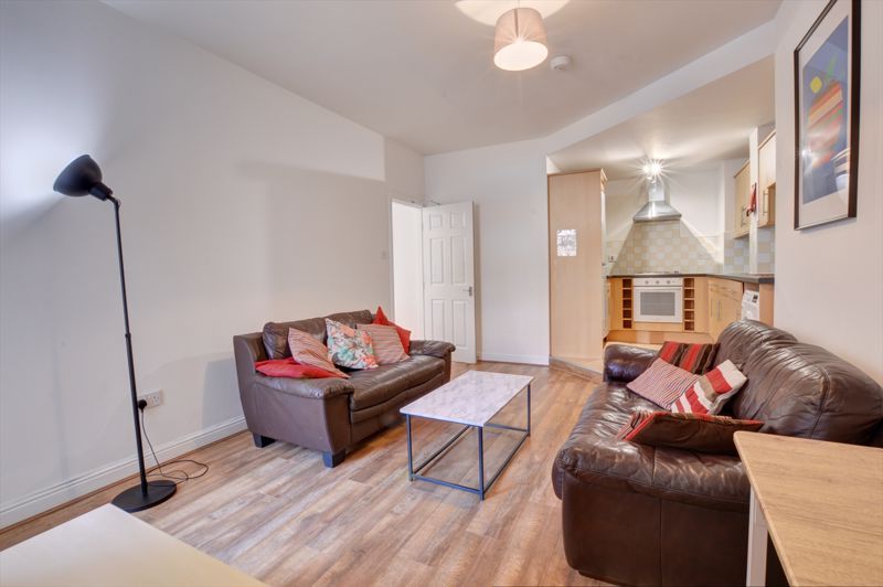 Property photo 3 of 8 Photo 8