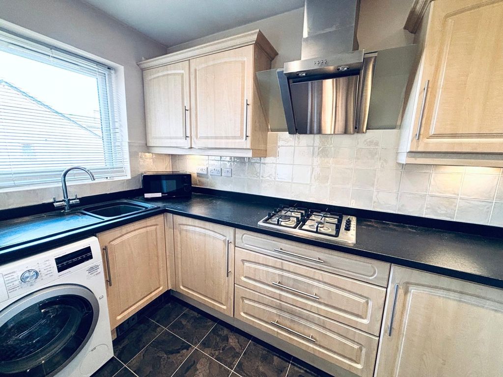 Property photo 2 of 13 Picture No. 02