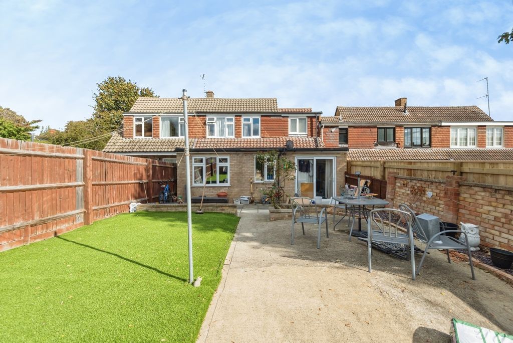 Property photo 3 of 16 Pbox-Img.Jpg