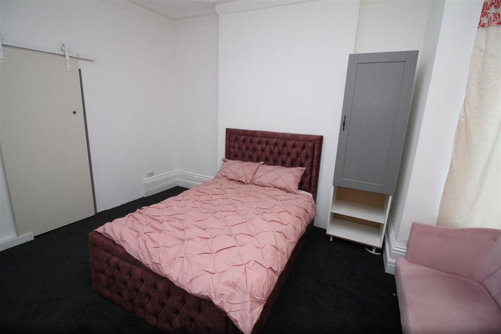Property photo 1 of 6 Img_5211[1].Jpg