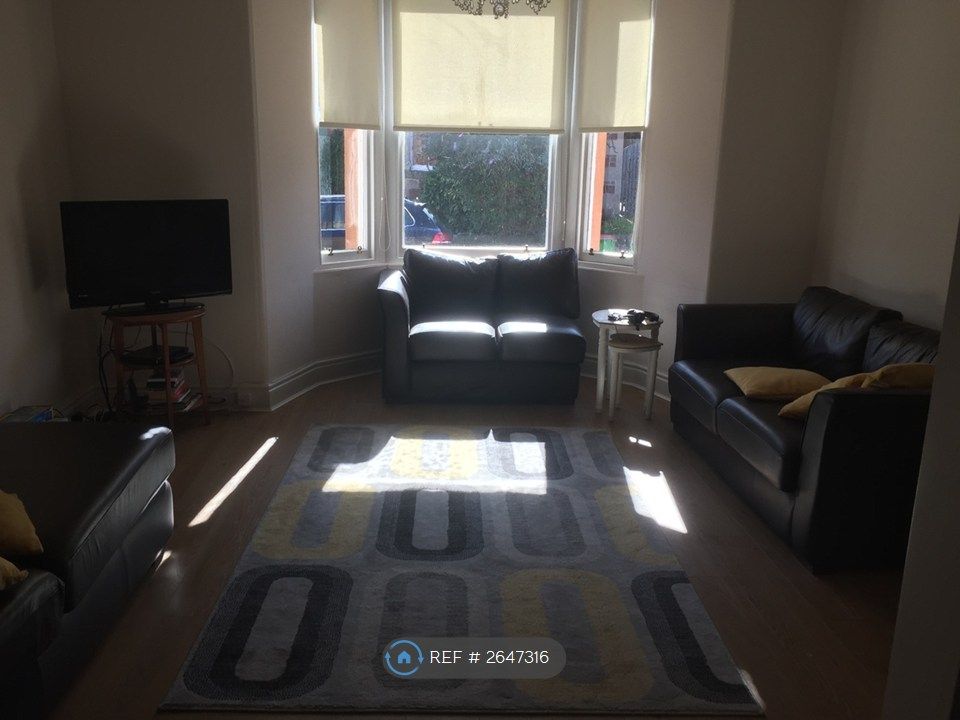 Property photo 3 of 5