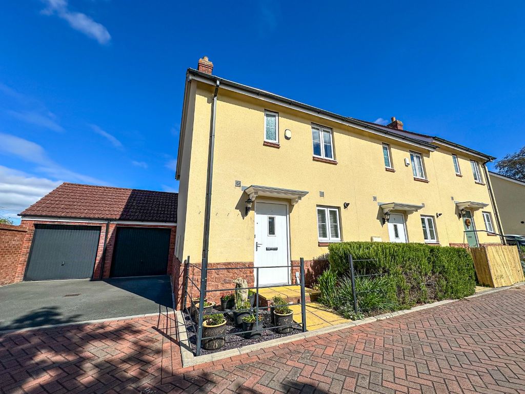 Property photo 1 of 23 5264853