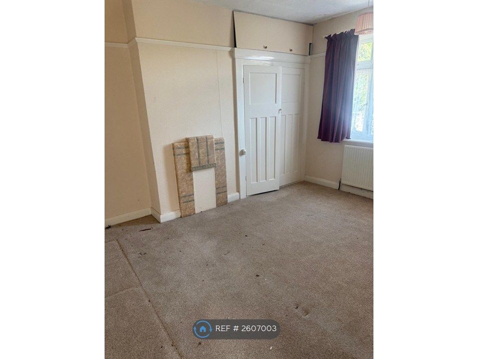 Property photo 2 of 3