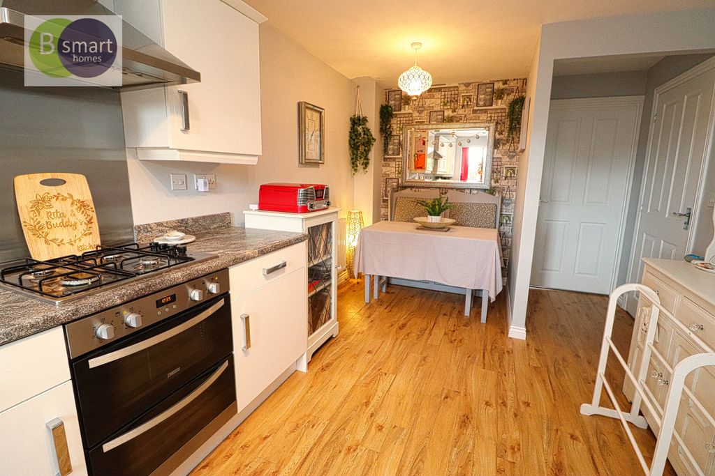 Property photo 3 of 17 Img_0459