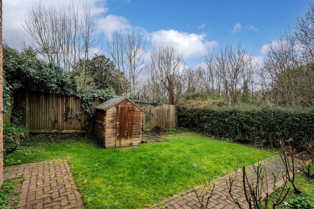 Additional image 9 of 2 bed flat for saleHigh Street, Old Oxted, Oxted RH8