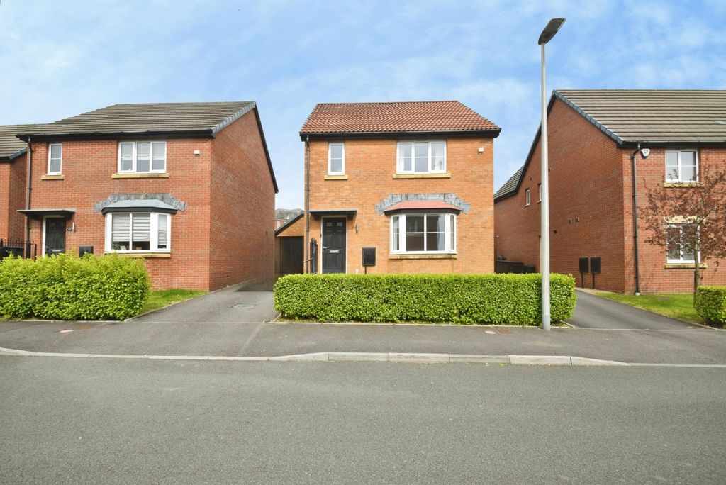 Property photo 1 of 27