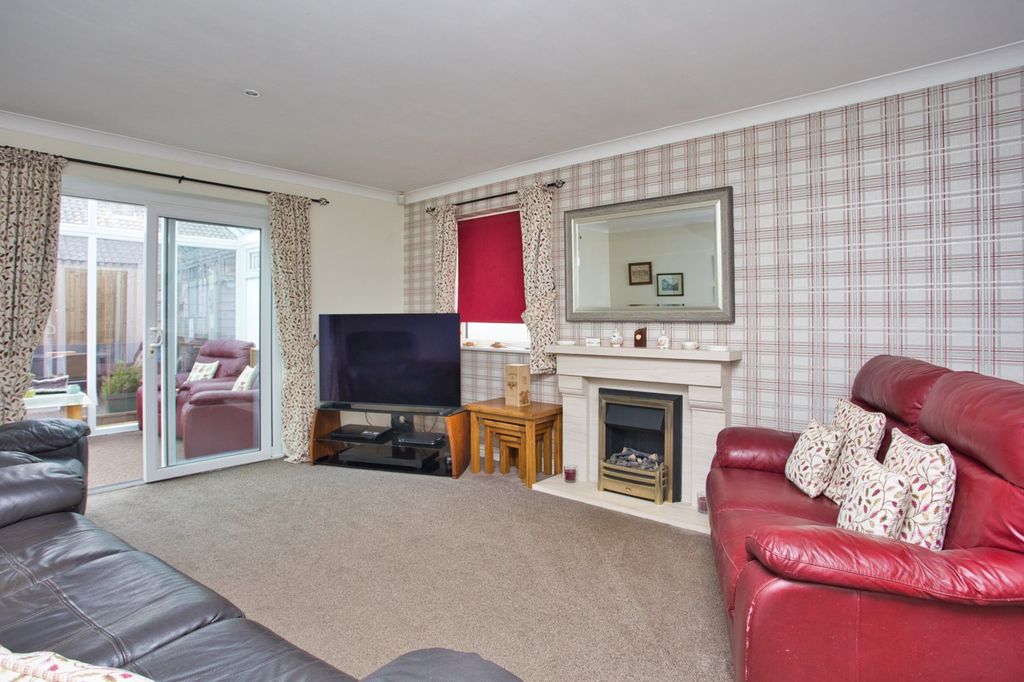 Property photo 2 of 18 Picture 2