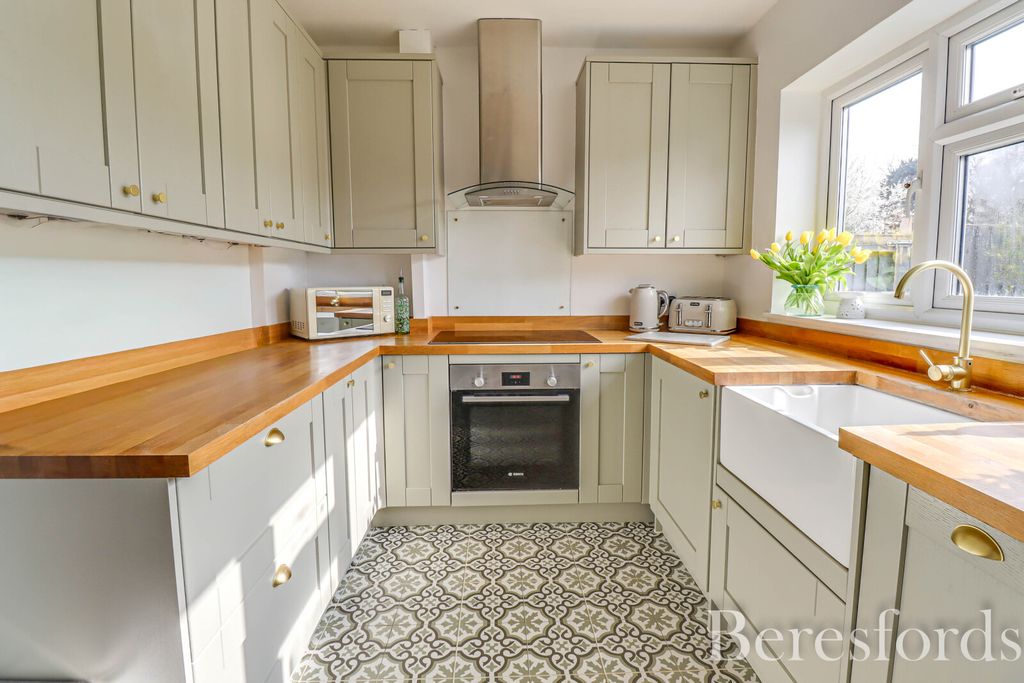 Property photo 2 of 17 Picture No. 10