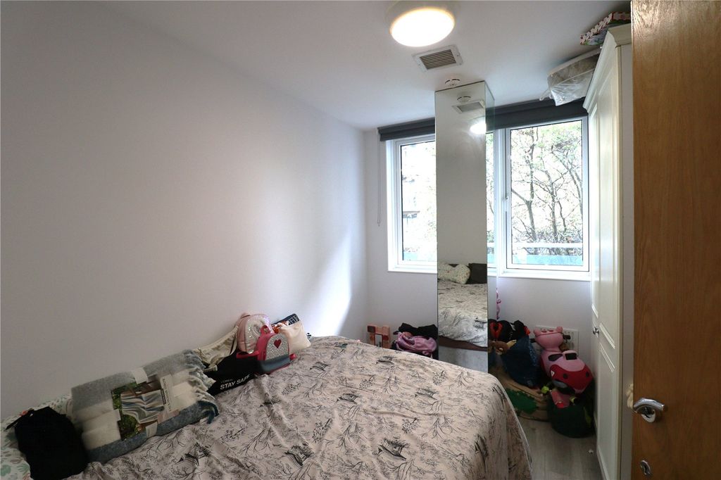 Property photo 3 of 8 Picture No. 01