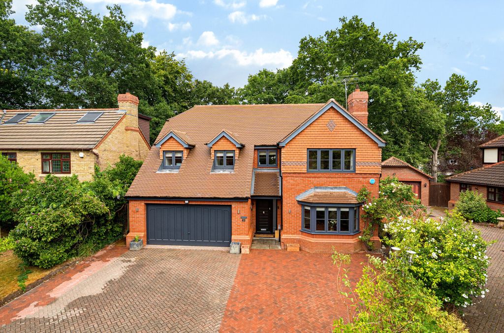 Property photo 1 of 21 1327110-1-687979d...
