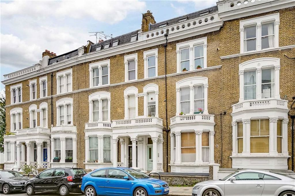 Property photo 1 of 5