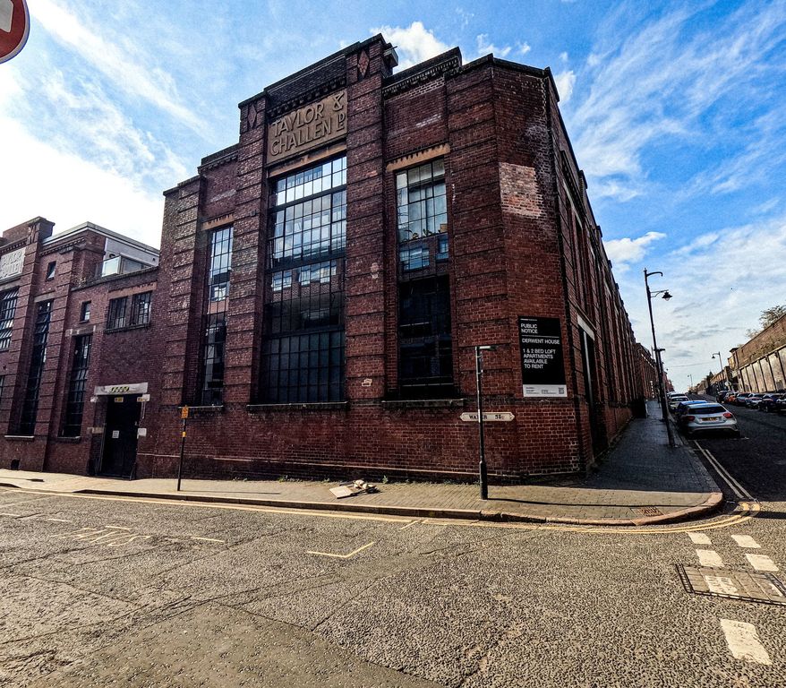 Property photo 1 of 17