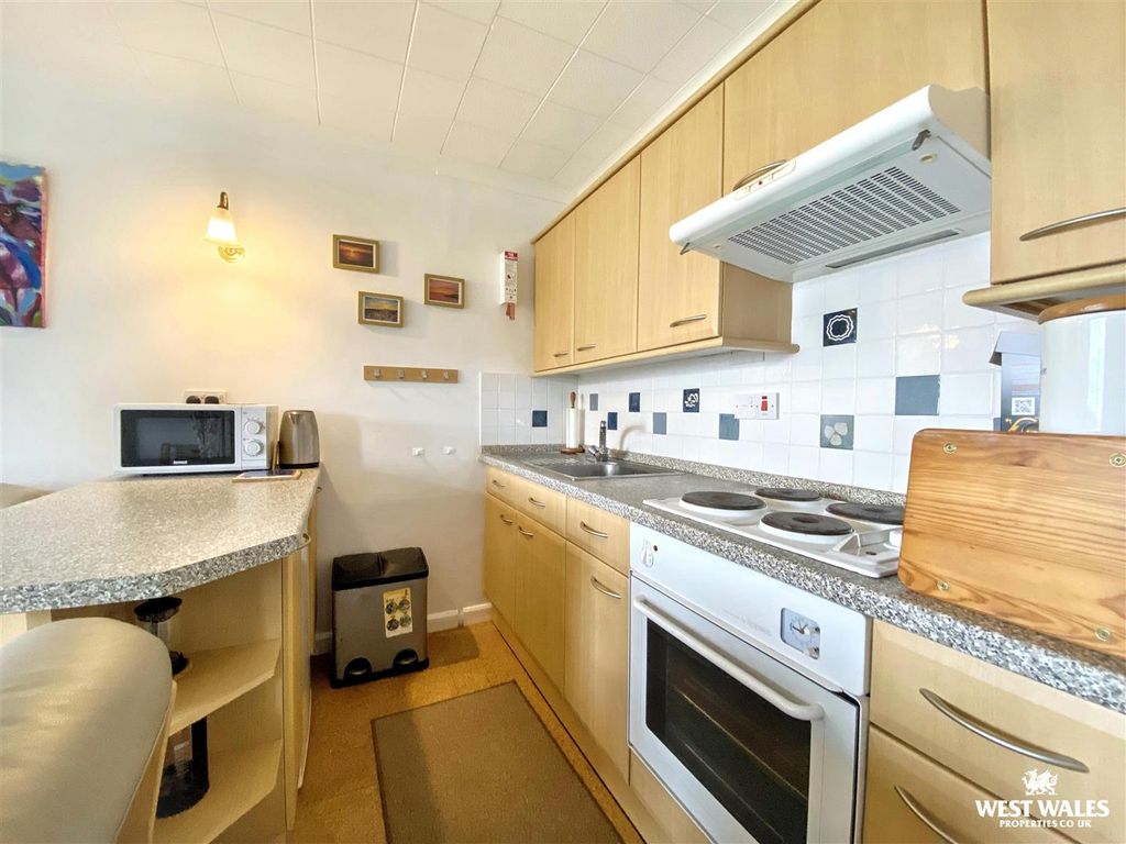 Property photo 3 of 20 Img_8214.Jpg