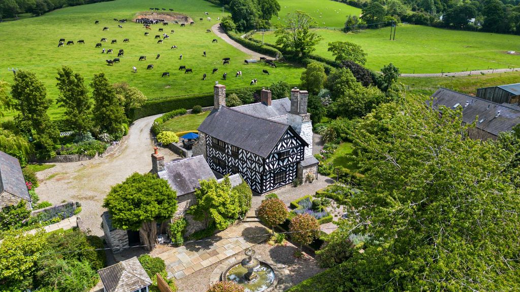 Property photo 1 of 37 Aerial View