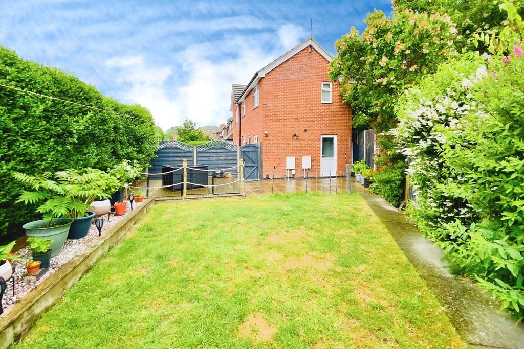 Property photo 3 of 16