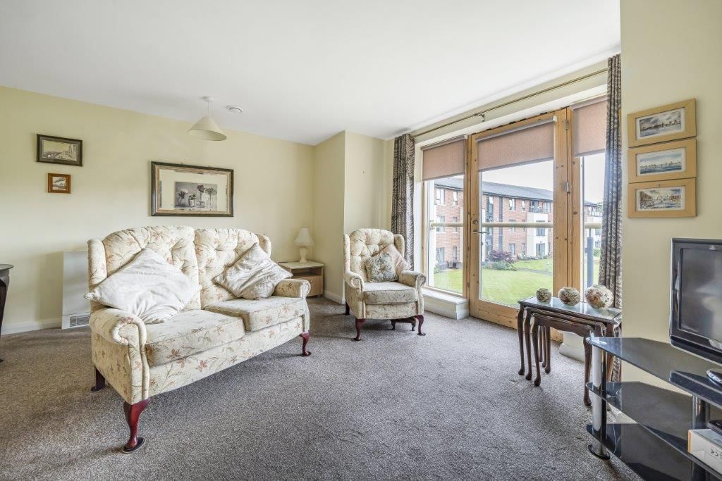 Property photo 2 of 14