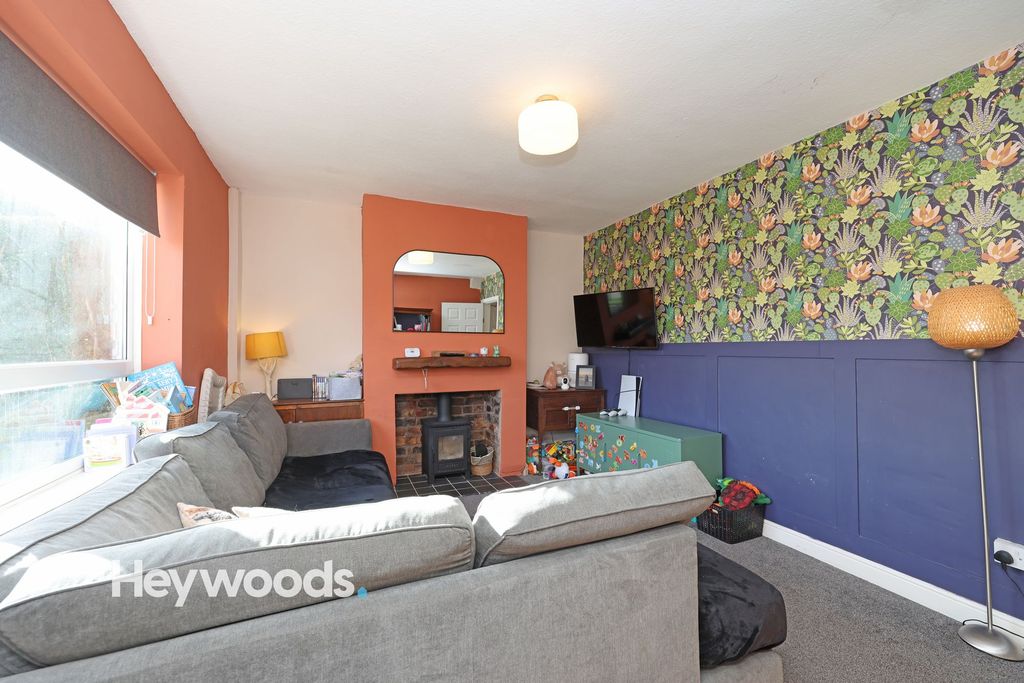 Property photo 3 of 23