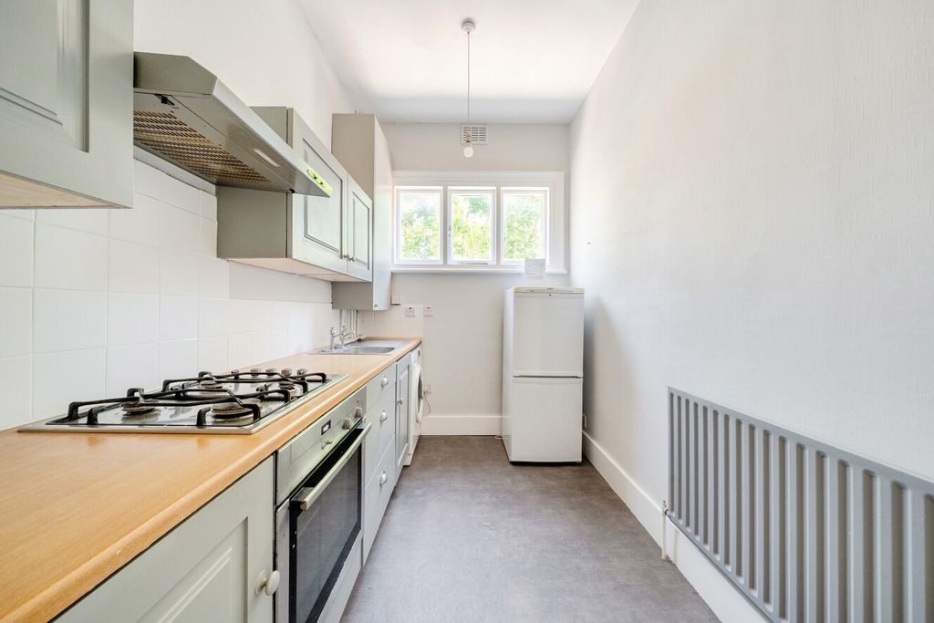 Property photo 2 of 12 1487199-4-6A46810...
