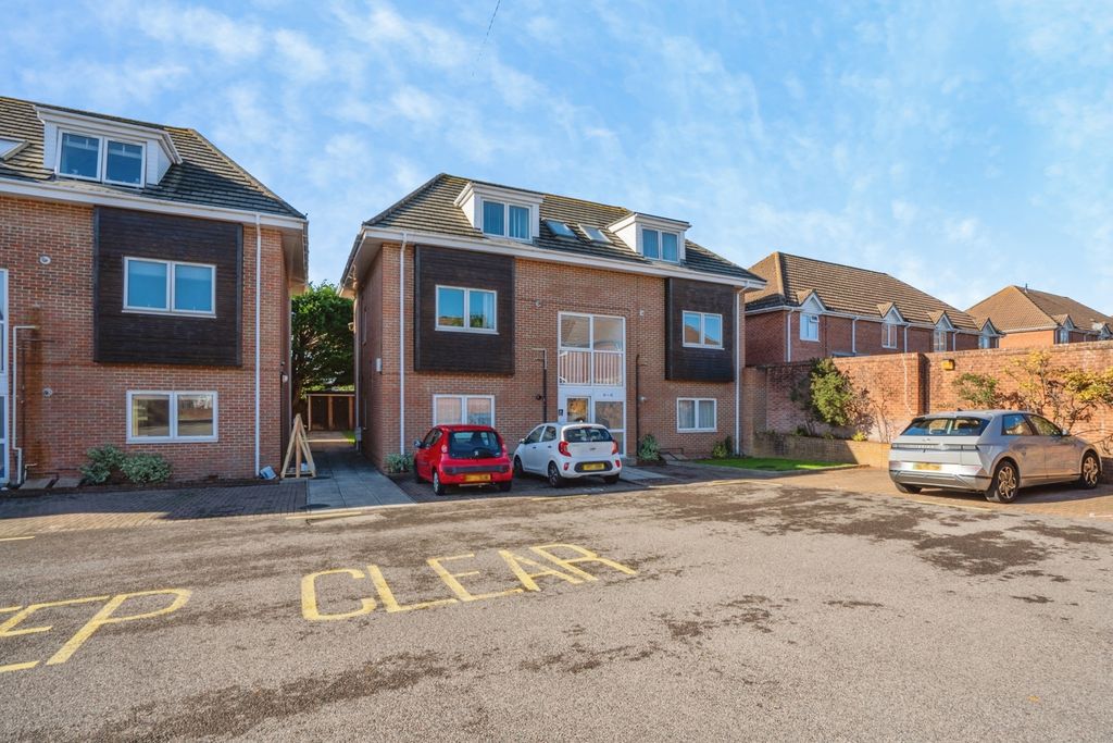 Property photo 1 of 21 Pbox-Img.Jpg